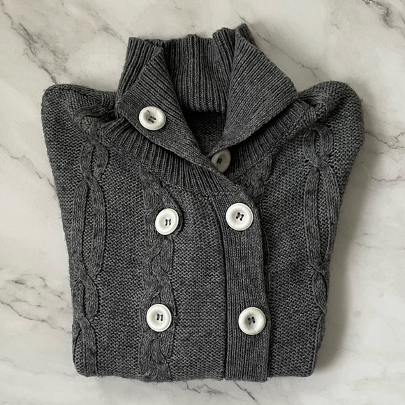 LF oversized cable knit 3/4 length button up sweater - Picture 2 of 4